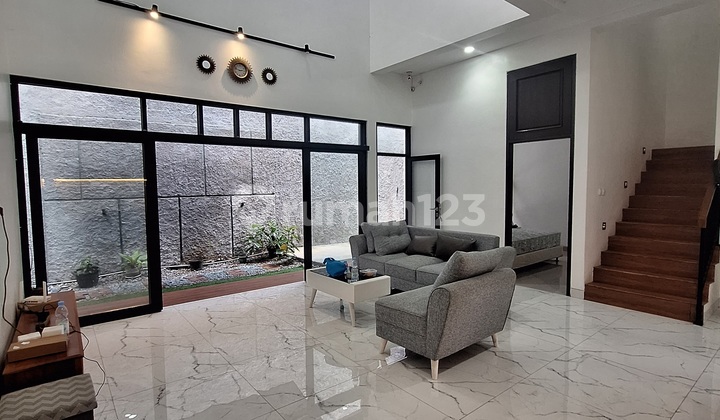 For Sale Good House Ready to Occupy In Kayumanis. East Jakarta 2