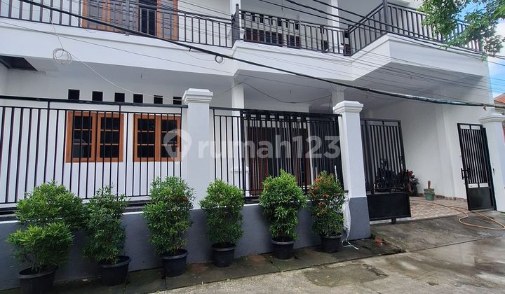 Dijual Rumah Bagus Siap Huni Dalam Komplek Di Duren Sawit. Jaktim 2