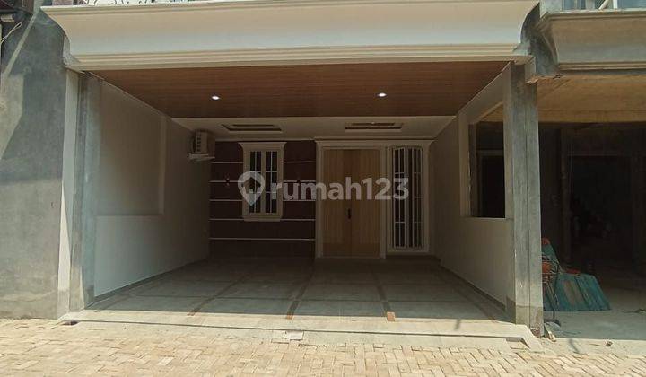 Rumah 2lt Dalam Town House Di Jagakarsa,jakarta Selatan 1