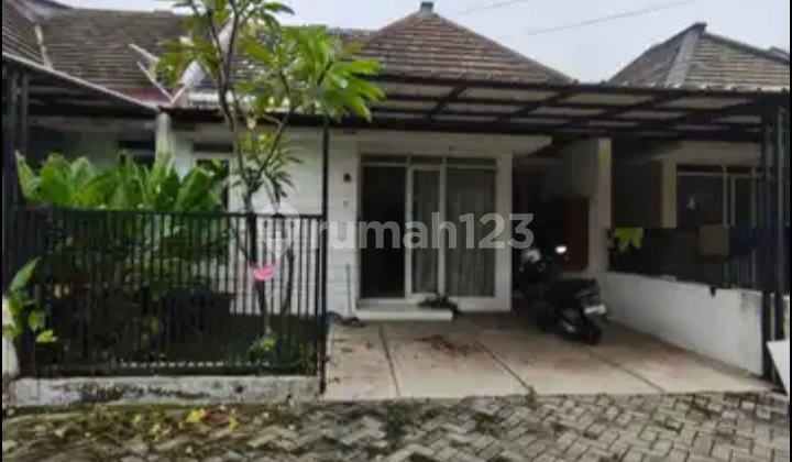 Ready-to-Occupy House in the Cheapest Cluster in Jagakarsa, South Jakarta.