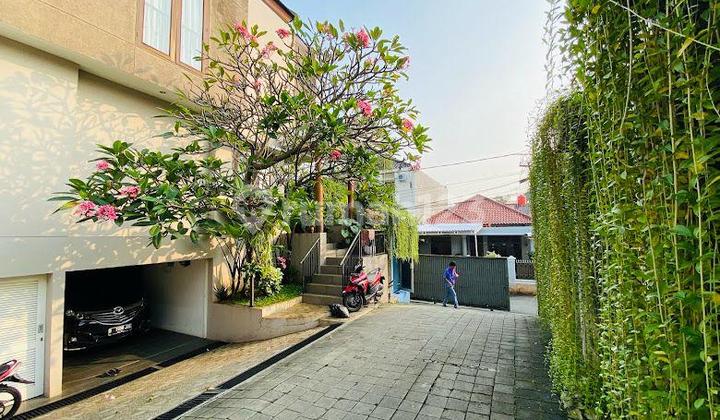 Dijual Rumah Mewah Siap Huni Di Kemang. Jaksel