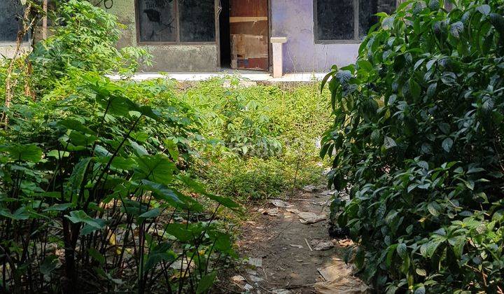 Lahan lokasi strategis dekat jalan raya. Dekat Stasiun KRL Cibitung. Cocok untuk perumahan atau gudang.  Jual cepat bisa nego 4