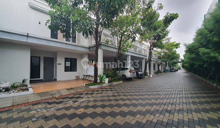 Dijual Rumah Sipah Huni 2.5 Lantai Dalam Komplek 2