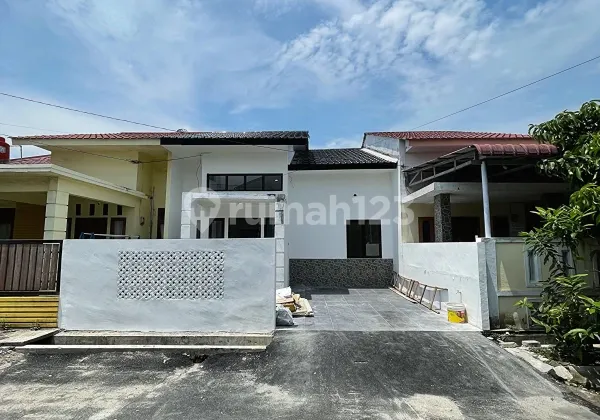 Rumah Bagus Dijual Rumah Dalam Komplek SHM 1