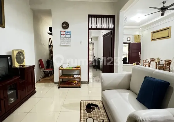 Rumah Bagus SHM Dalam komplek Medan Johor 2