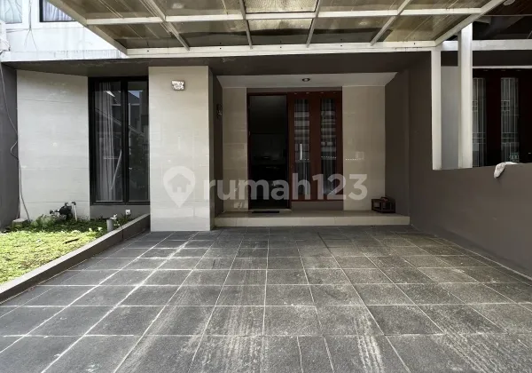 For Sale Nice House in Mayfair Ringroad Complex For Sale Nice House in Mayfair Ringroad Complex