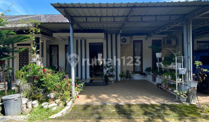 Dijual Rumah Cantik Dalam Komplek Full Furnished  1