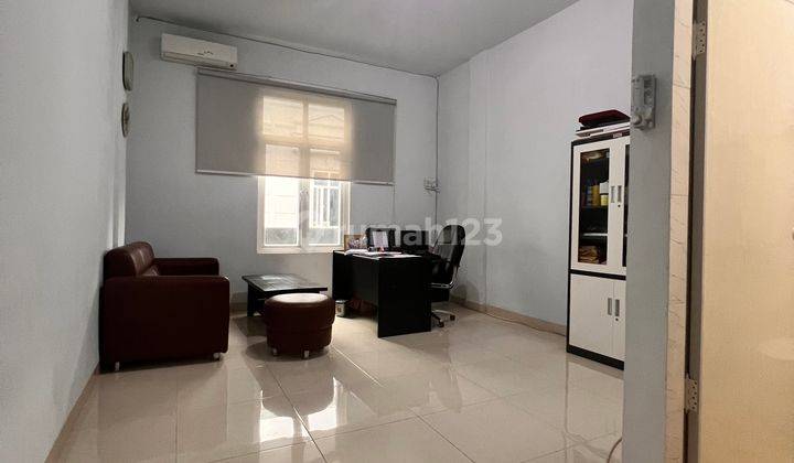 Dijual Ruko Cantik Dalam Komplek  di Jalan Sidorukun 3 Lantai 8
