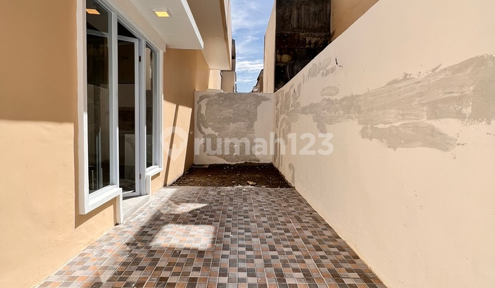 Dijual Rumah Siap Huni Mewah Dalam Komplek Daerah Johor 4