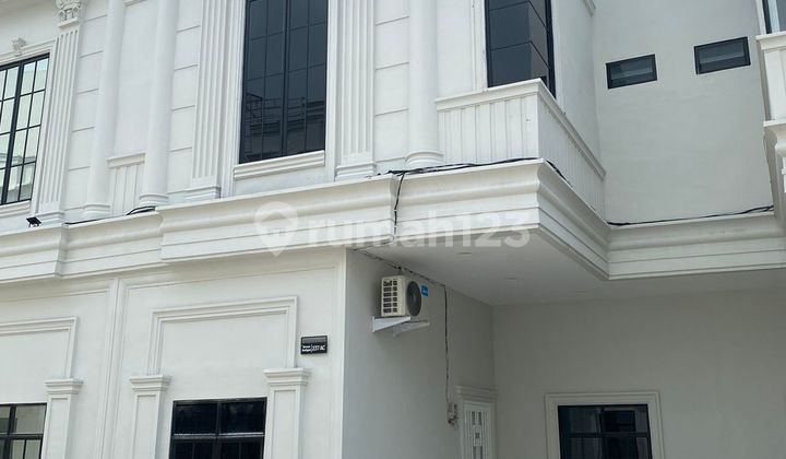Dijual Rumah Baru Dalam Komplek Daerah Bromo 2