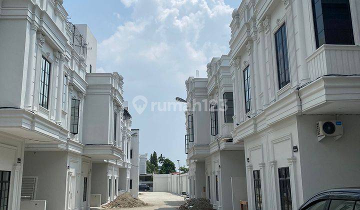 Dijual Rumah Baru Dalam Komplek Daerah Bromo 3