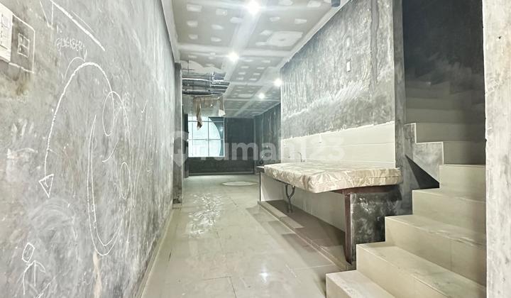 foto lainnya disewakan ruko 3.5 lantai kompleks