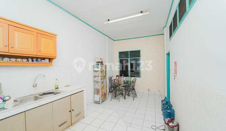 dijual rumah dalam komplek taman impian Indah 2