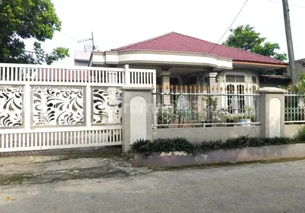 Dijual Rumah Cantik Siap Huni di Daerah Amplas 1