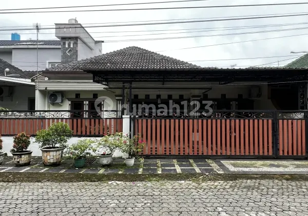 Rumah Bagus SHM Dalam komplek Medan Johor