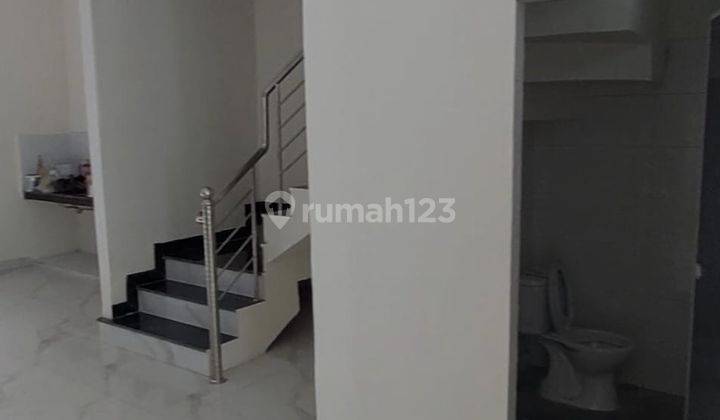 Dijual Rumah Siap Huni di Daerah Kapten Sumarsono  2