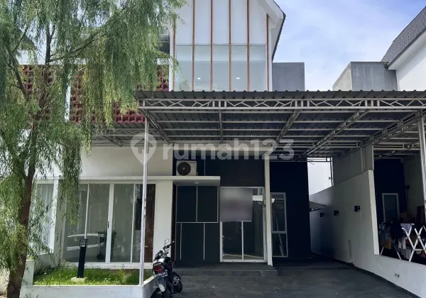 Disewakan Rumah di Royal Sumatera