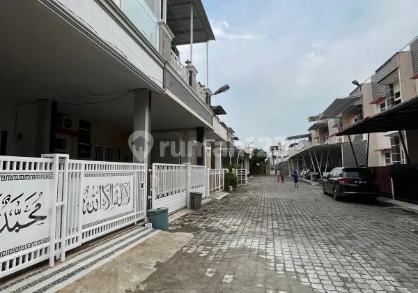 Dijual Rumah Cantik di setia budi Furnish 2
