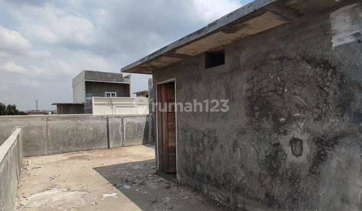 Dijual Rumah 2.5 Lantai di Daerah Katamso  2