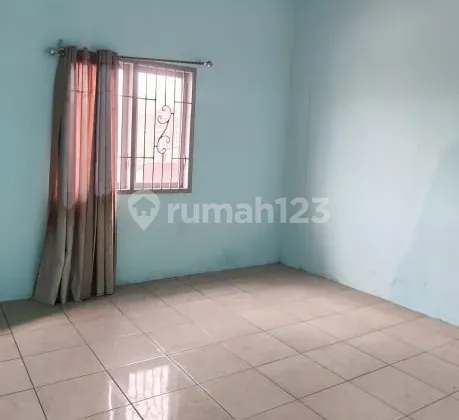 Dijual Townhouse Daerah Denai Furnished 2
