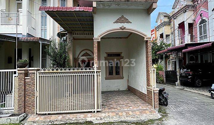 Dijual Rumah Cantik Posisi Sudut Daerah Setiabudi Medan 1