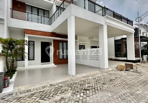 For sale, fully furnished house within a complex. For sale, fully furnished house within a complex.