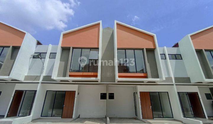 Disewakan Rumah Fully Furnish Komplek Casamigo 1