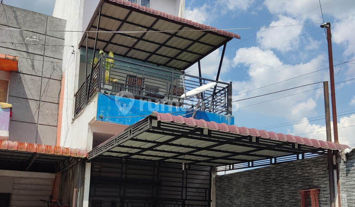 Dijual Rumah Full Furnish di Sei Mencirim 3 Lantai SHM Bagus 1