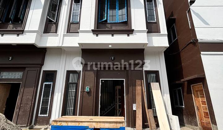 Rumah Cantik Dalam Komplek Daerah Pancing
