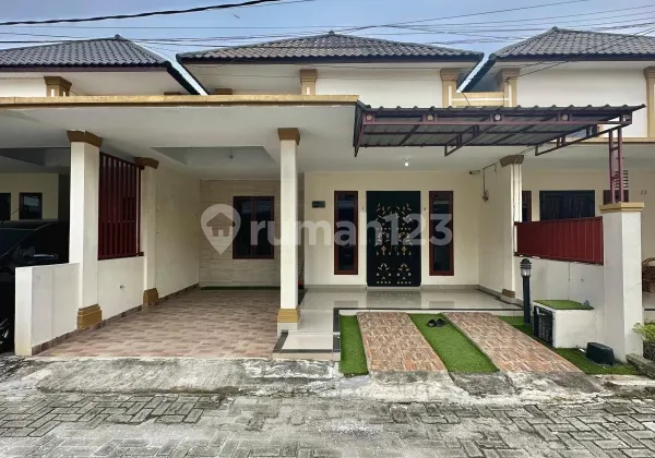 Good Semi Furnished House Medan Sunggal, Medan