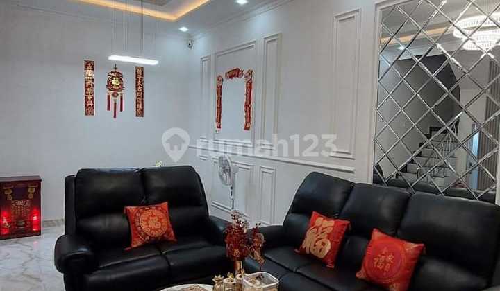 Dijual rumah cantik Full Furnished dalam komplek daerah setia budi 2