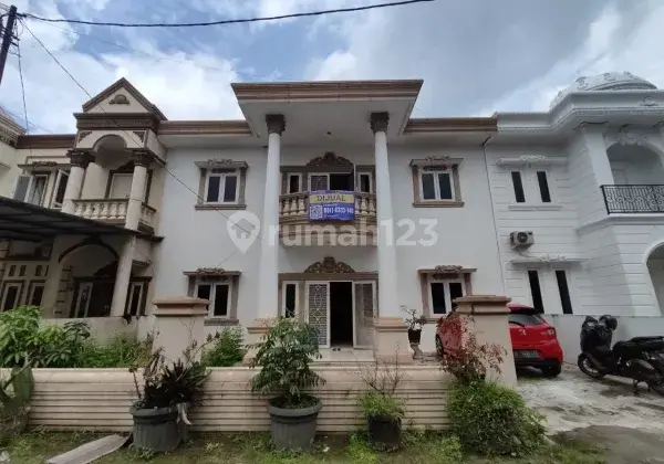 Rumah Mewah 2 Lantai Nyaman di Daerah Ringroad 1