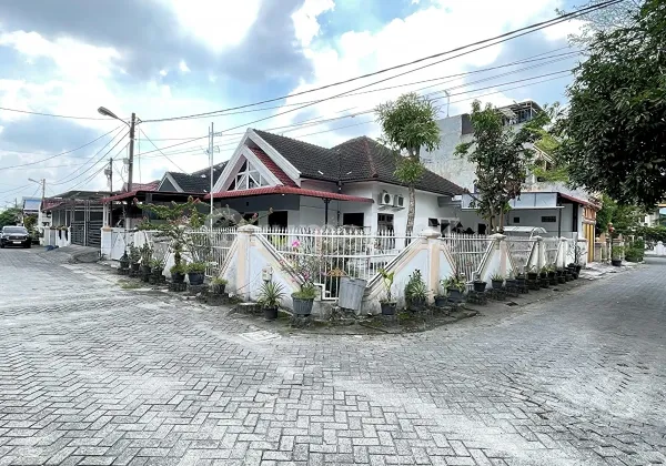 Nice Unfurnished House Medan Sunggal, Medan