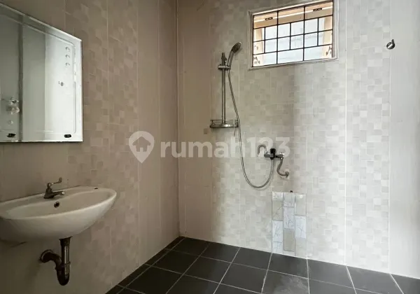 For Sale House in Ringroad Area, Luxury Complex 2