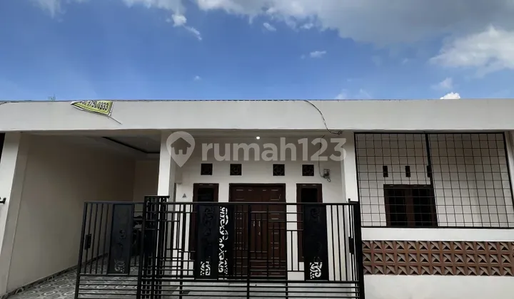 1-Story House for Sale, Ready to Move In, Medan Amplas Area. 1-Story House for Sale, Ready to Move In, Medan Amplas Area.