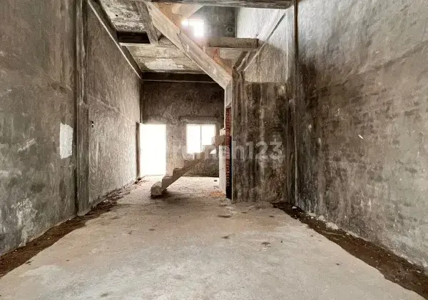 Dijual Rumah di Jl. Pasar III, Komplek Pasar 3 Nadigon 3 Lantai SHM Selatan 3
