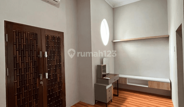 Dijual Rumah Full Furnished Daerah Setia Budi SHM Bagus 5