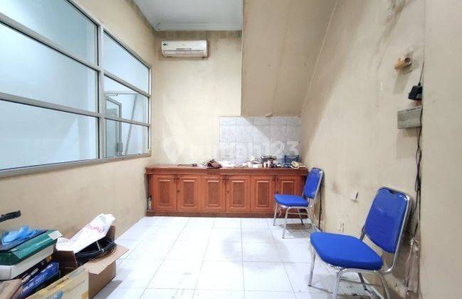 Ruko 3.5 lantai didaerah Thamrin cocok untuk usaha 6