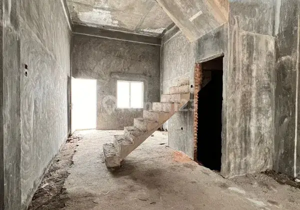 Dijual Rumah 3 Lantai Murah Daerah Medan Perjuangan 5