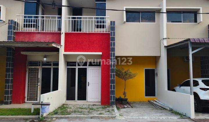 Dijual rumah minimalis 2 lantai, siap huni, shm, lokasi strategis.  1