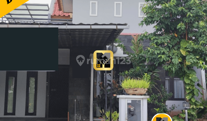 Rumah 2 Lantai Bukit Indah Sukajadi Semi Furnished  1