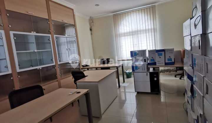 Ruko Sentra Niaga Green Lake City Bagus Furnished Siap Huni untuk kantor. 8