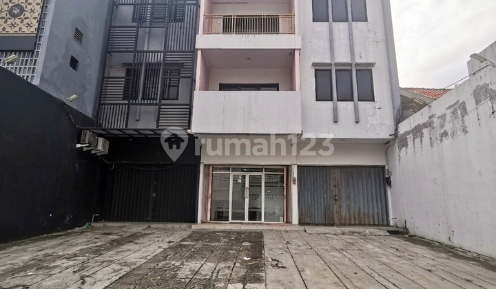 Jual Ruko 3 Lantai Strategis Cocok untuk Usaha di Tanjung Duren Raya Jual Ruko 3 Lantai Strategis Cocok untuk Usaha di Tanjung Duren Raya