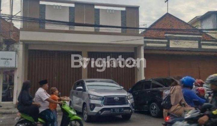 RUKO 1 LANTAI HABIS RENOV, BAGUS, LOKASI STRATEGIS, PARKIRAN LUAS, COCOK UNTUK MINIMARKET/BANK, DAERAH AMPEL 2