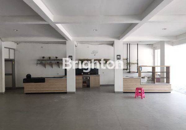 RUKO SIAP PAKAI, COCOK UNTUK KULINER, KANTOR ATAU USAHA APAPUN, LOKASI STRATEGIS SELANGKAH KE RUMAH SAKIT, DAERAH UNDAAN 2