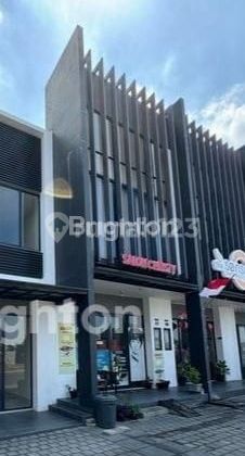 GRAND SUNRISE, NEWLY BUILT SHOPHOUSE, READY TO OCCUPY, 2 FLOORS, AREA ALREADY CROWDED AND DEVELOPING, GREEN ENVIRONMENT, SUITABLE FOR ANY BUSINESS.