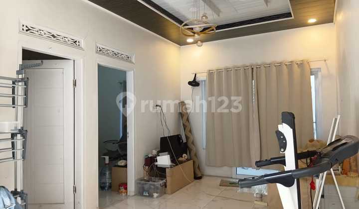 Selling Cheap Shophouse and Residence by the Roadside Lewigajah Profitable 2