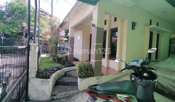 Rumah Hook Dalam Komplek Jl Pesantren Cimahi Lokasi Strategis 1