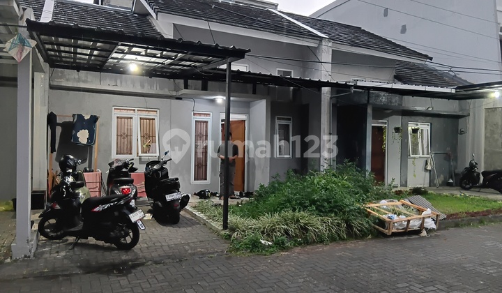 Di Jual Rumah Kos-kosan Mahasiswa Jatinangor Masih Aktif Di Jual Rumah Kos-kosan Mahasiswa Jatinangor Masih Aktif