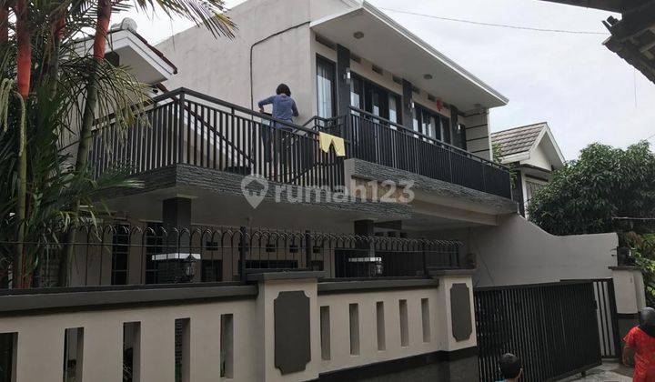 Rumah 2 Lantai Bagus Hadap Selatan SHM Kota Bogor 1